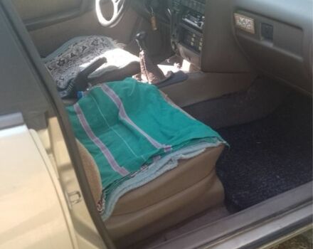 Серый Опель Омега, объемом двигателя 1 л и пробегом 260 тыс. км за 1750 $, фото 6 на Automoto.ua