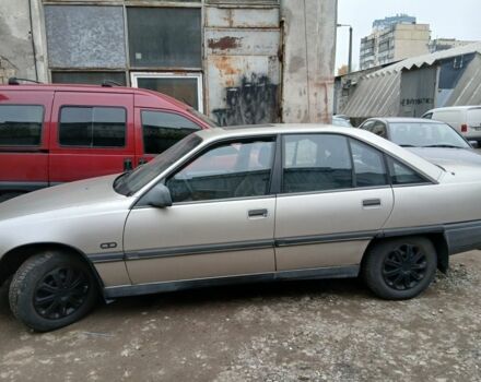 Сірий Опель Омега, об'ємом двигуна 2 л та пробігом 200 тис. км за 600 $, фото 2 на Automoto.ua