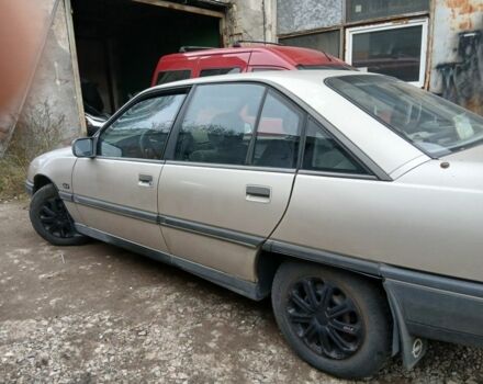 Сірий Опель Омега, об'ємом двигуна 2 л та пробігом 200 тис. км за 600 $, фото 3 на Automoto.ua