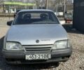 Серый Опель Омега, объемом двигателя 2 л и пробегом 268 тыс. км за 750 $, фото 1 на Automoto.ua