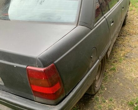 Сірий Опель Омега, об'ємом двигуна 2 л та пробігом 200 тис. км за 475 $, фото 1 на Automoto.ua