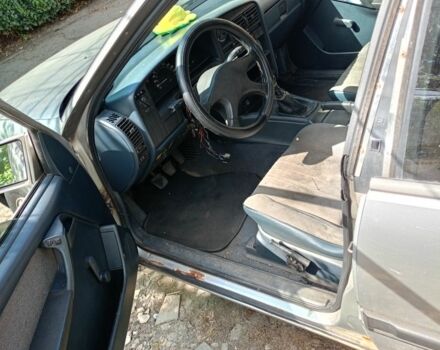 Сірий Опель Омега, об'ємом двигуна 2 л та пробігом 400 тис. км за 600 $, фото 5 на Automoto.ua