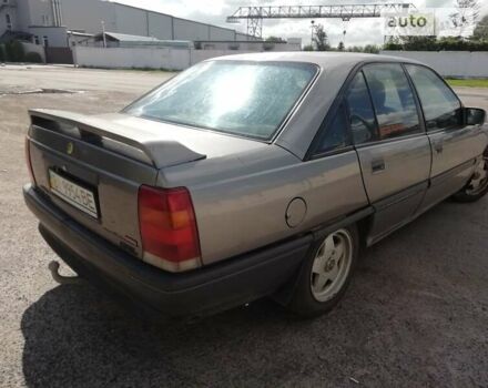 Серый Опель Омега, объемом двигателя 2 л и пробегом 300 тыс. км за 1100 $, фото 4 на Automoto.ua
