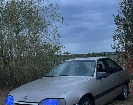 Сірий Опель Омега, об'ємом двигуна 2 л та пробігом 48 тис. км за 1500 $, фото 4 на Automoto.ua