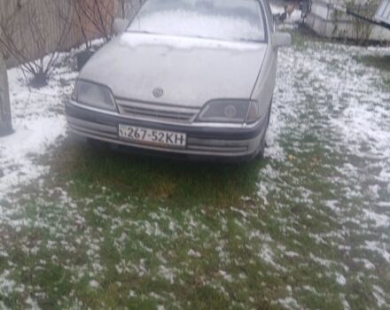 Серый Опель Омега, объемом двигателя 0 л и пробегом 300 тыс. км за 500 $, фото 1 на Automoto.ua