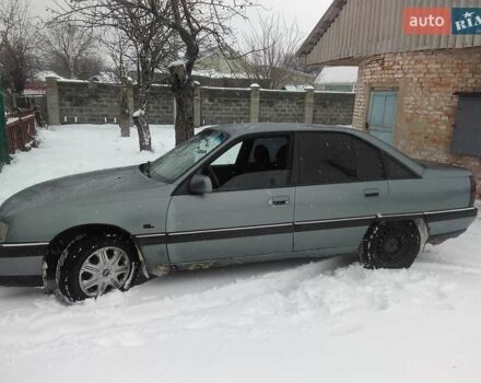 Серый Опель Омега, объемом двигателя 2.3 л и пробегом 320 тыс. км за 2000 $, фото 2 на Automoto.ua