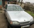 Сірий Опель Омега, об'ємом двигуна 2 л та пробігом 240 тис. км за 1070 $, фото 1 на Automoto.ua