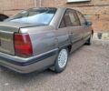 Сірий Опель Омега, об'ємом двигуна 2 л та пробігом 400 тис. км за 1600 $, фото 6 на Automoto.ua