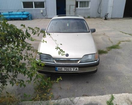 Сірий Опель Омега, об'ємом двигуна 2 л та пробігом 3 тис. км за 1211 $, фото 3 на Automoto.ua