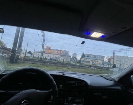 Сірий Опель Омега, об'ємом двигуна 2 л та пробігом 333 тис. км за 1450 $, фото 1 на Automoto.ua