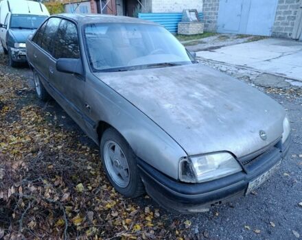 Серый Опель Омега, объемом двигателя 0 л и пробегом 200 тыс. км за 550 $, фото 3 на Automoto.ua