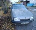 Серый Опель Омега, объемом двигателя 0 л и пробегом 200 тыс. км за 550 $, фото 2 на Automoto.ua