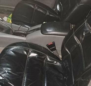 Сірий Опель Омега, об'ємом двигуна 2 л та пробігом 550 тис. км за 1800 $, фото 7 на Automoto.ua