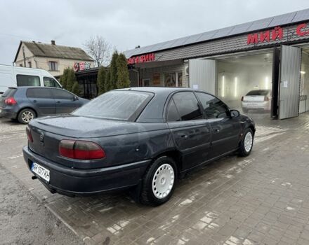 Серый Опель Омега, объемом двигателя 2 л и пробегом 350 тыс. км за 1499 $, фото 2 на Automoto.ua