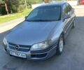Серый Опель Омега, объемом двигателя 2 л и пробегом 300 тыс. км за 2000 $, фото 1 на Automoto.ua