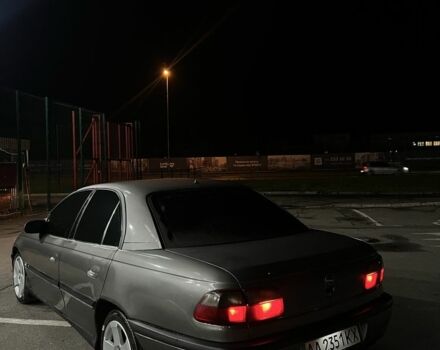 Серый Опель Омега, объемом двигателя 2 л и пробегом 248 тыс. км за 2600 $, фото 3 на Automoto.ua