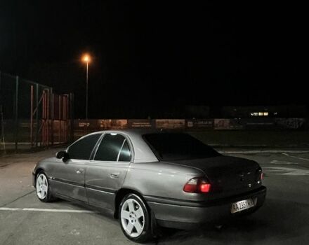 Серый Опель Омега, объемом двигателя 2 л и пробегом 248 тыс. км за 2600 $, фото 4 на Automoto.ua