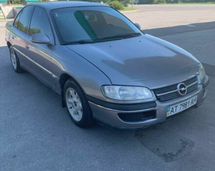 Серый Опель Омега, объемом двигателя 2 л и пробегом 300 тыс. км за 2000 $, фото 1 на Automoto.ua