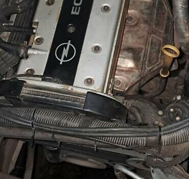 Сірий Опель Омега, об'ємом двигуна 2 л та пробігом 550 тис. км за 1800 $, фото 9 на Automoto.ua