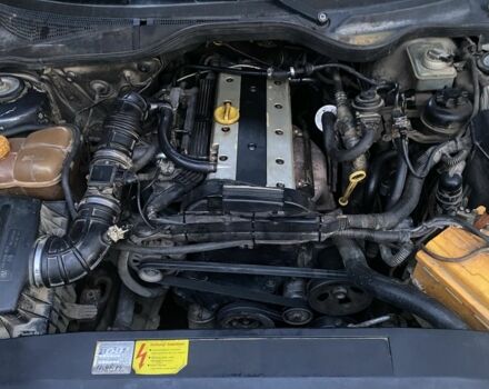 Серый Опель Омега, объемом двигателя 2 л и пробегом 317 тыс. км за 1780 $, фото 7 на Automoto.ua