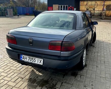 Серый Опель Омега, объемом двигателя 2 л и пробегом 390 тыс. км за 1000 $, фото 3 на Automoto.ua
