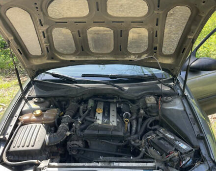 Сірий Опель Омега, об'ємом двигуна 2 л та пробігом 317 тис. км за 2600 $, фото 17 на Automoto.ua