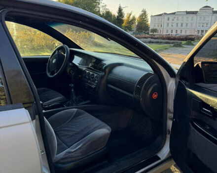 Серый Опель Омега, объемом двигателя 2.5 л и пробегом 462 тыс. км за 2800 $, фото 8 на Automoto.ua