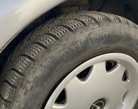 Серый Опель Омега, объемом двигателя 2 л и пробегом 195 тыс. км за 1650 $, фото 9 на Automoto.ua