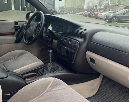 Сірий Опель Омега, об'ємом двигуна 2 л та пробігом 316 тис. км за 1400 $, фото 7 на Automoto.ua