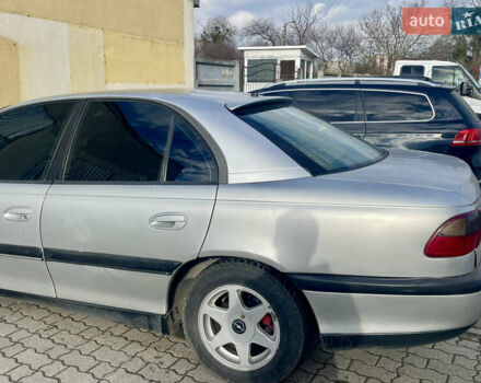 Серый Опель Омега, объемом двигателя 2 л и пробегом 400 тыс. км за 1800 $, фото 3 на Automoto.ua