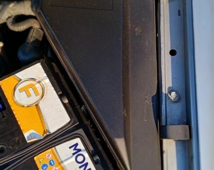 Серый Опель Омега, объемом двигателя 2 л и пробегом 390 тыс. км за 2324 $, фото 5 на Automoto.ua