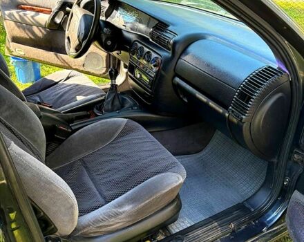 Опель Омега 1995 в Очакове на Automoto.ua Серый Опель Омега, объемом двигателя 2 л и пробегом 295 тыс. км за 2800 $, фото 3 на Automoto.ua