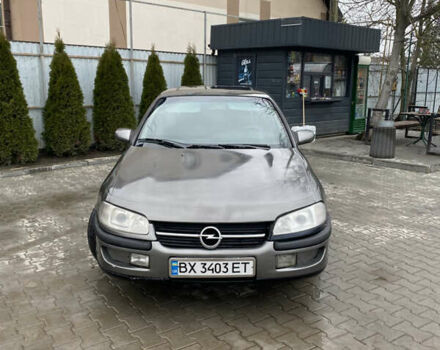 Сірий Опель Омега, об'ємом двигуна 2.5 л та пробігом 300 тис. км за 2300 $, фото 1 на Automoto.ua
