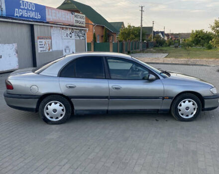 Серый Опель Омега, объемом двигателя 2 л и пробегом 195 тыс. км за 1650 $, фото 5 на Automoto.ua