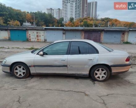 Серый Опель Омега, объемом двигателя 2 л и пробегом 700 тыс. км за 1200 $, фото 1 на Automoto.ua