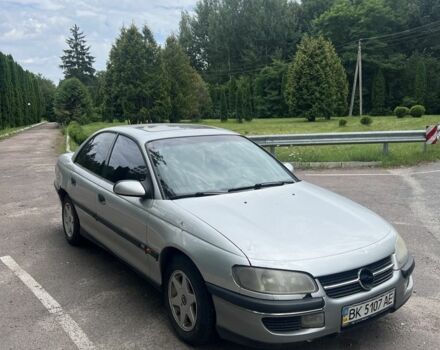Серый Опель Омега, объемом двигателя 2 л и пробегом 350 тыс. км за 2200 $, фото 1 на Automoto.ua