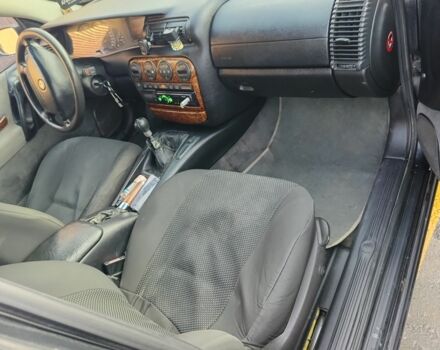 Сірий Опель Омега, об'ємом двигуна 2 л та пробігом 3 тис. км за 2000 $, фото 5 на Automoto.ua