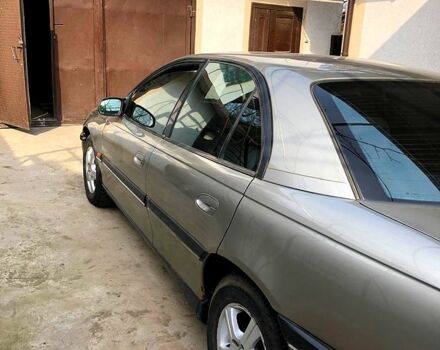 Серый Опель Омега, объемом двигателя 2 л и пробегом 420 тыс. км за 2500 $, фото 2 на Automoto.ua