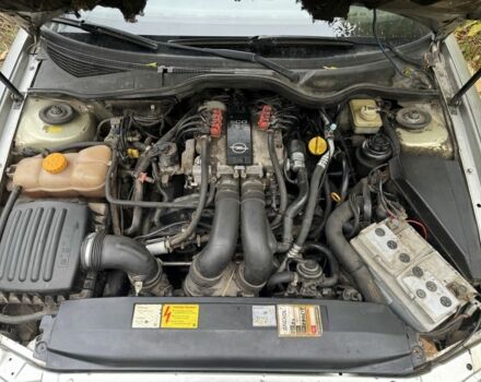 Серый Опель Омега, объемом двигателя 2.5 л и пробегом 2 тыс. км за 2000 $, фото 4 на Automoto.ua