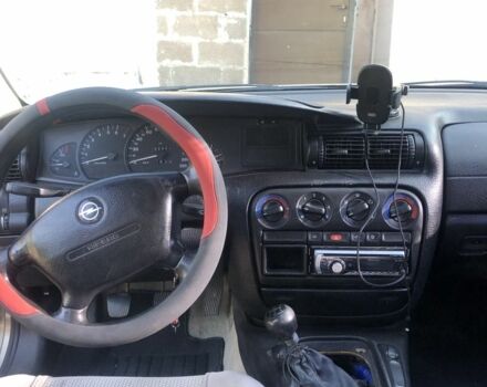 Серый Опель Омега, объемом двигателя 2 л и пробегом 293 тыс. км за 1700 $, фото 2 на Automoto.ua