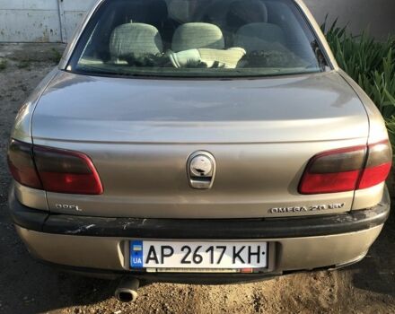 Серый Опель Омега, объемом двигателя 2 л и пробегом 293 тыс. км за 1700 $, фото 3 на Automoto.ua