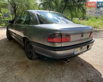 Серый Опель Омега, объемом двигателя 2.5 л и пробегом 287 тыс. км за 1900 $, фото 1 на Automoto.ua