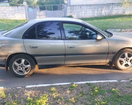 Серый Опель Омега, объемом двигателя 2 л и пробегом 376 тыс. км за 2400 $, фото 3 на Automoto.ua