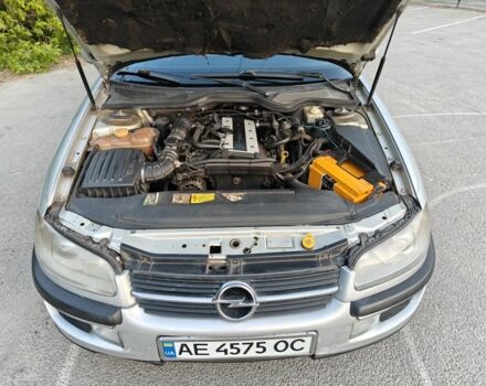 Сірий Опель Омега, об'ємом двигуна 2 л та пробігом 248 тис. км за 2900 $, фото 7 на Automoto.ua