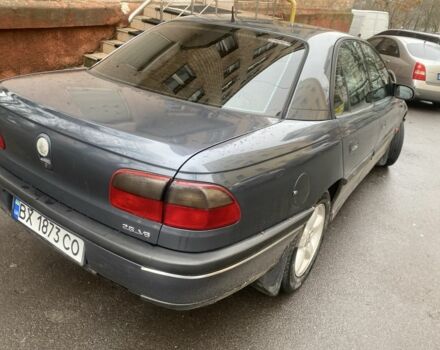 Сірий Опель Омега, об'ємом двигуна 2.5 л та пробігом 283 тис. км за 1300 $, фото 3 на Automoto.ua