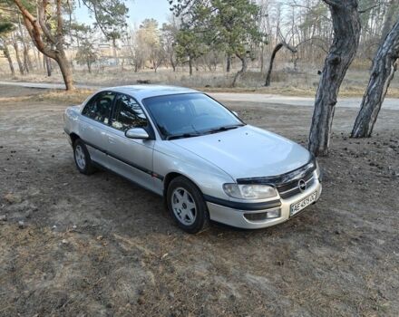 Серый Опель Омега, объемом двигателя 2 л и пробегом 249 тыс. км за 2450 $, фото 9 на Automoto.ua