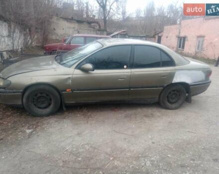 Серый Опель Омега, объемом двигателя 2 л и пробегом 300 тыс. км за 1500 $, фото 1 на Automoto.ua