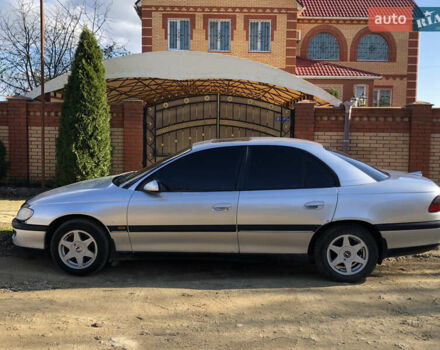 Сірий Опель Омега, об'ємом двигуна 2 л та пробігом 333 тис. км за 2100 $, фото 1 на Automoto.ua