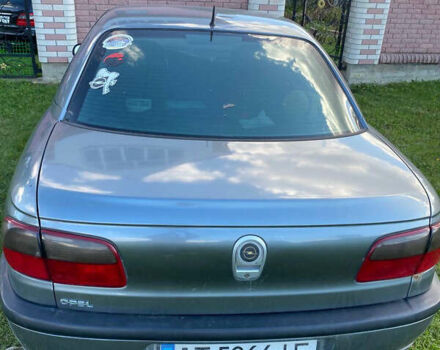 Серый Опель Омега, объемом двигателя 2.5 л и пробегом 402 тыс. км за 2300 $, фото 11 на Automoto.ua