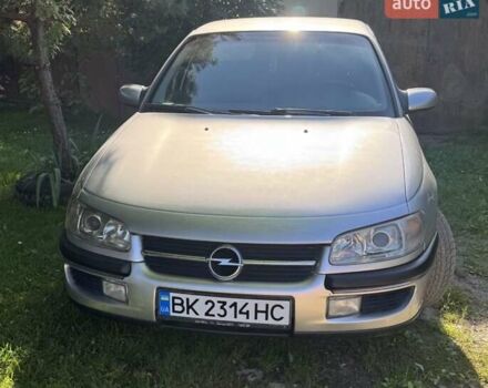 Серый Опель Омега, объемом двигателя 2.5 л и пробегом 310 тыс. км за 4200 $, фото 2 на Automoto.ua